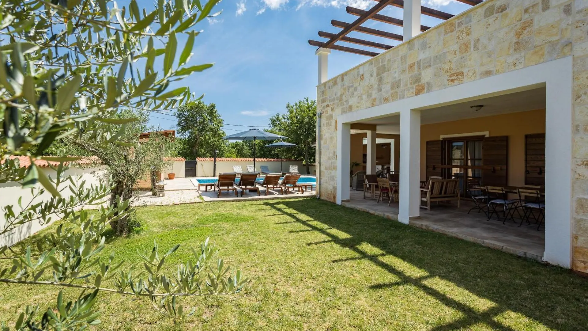 Villa Cirka for 14 persons Svetvinčenat