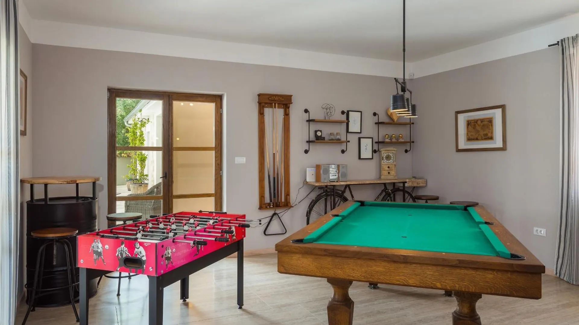 Villa Cirka In Central Istria For 14 Persons With Pool Heating & Pool Table Svetvincenat